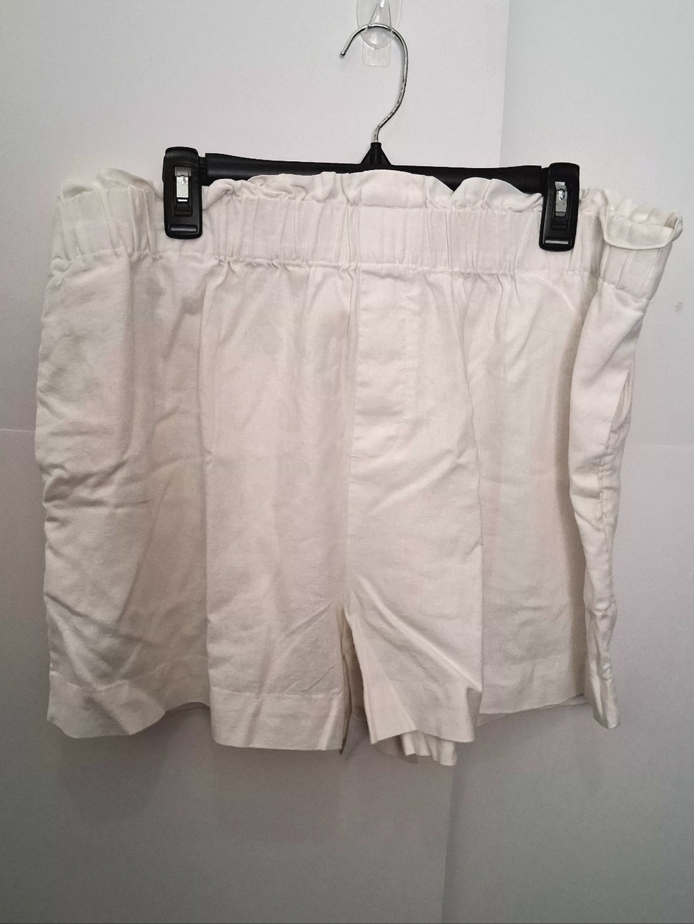 A NEW DAY Women's White Creme Casual Mini High Waist Shorts Size XXL